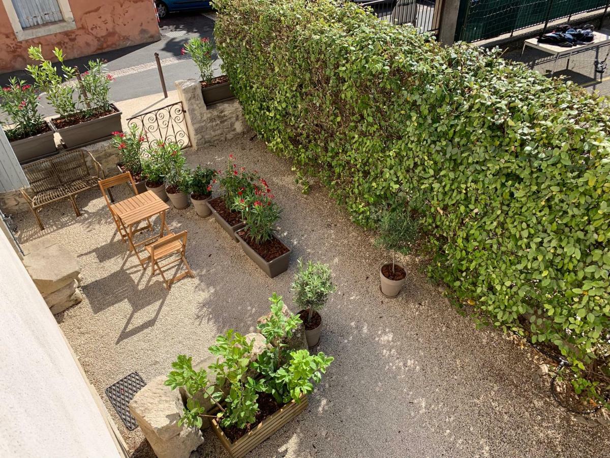 Les Lauriers Apartment L'Isle-sur-la-Sorgue Bagian luar foto